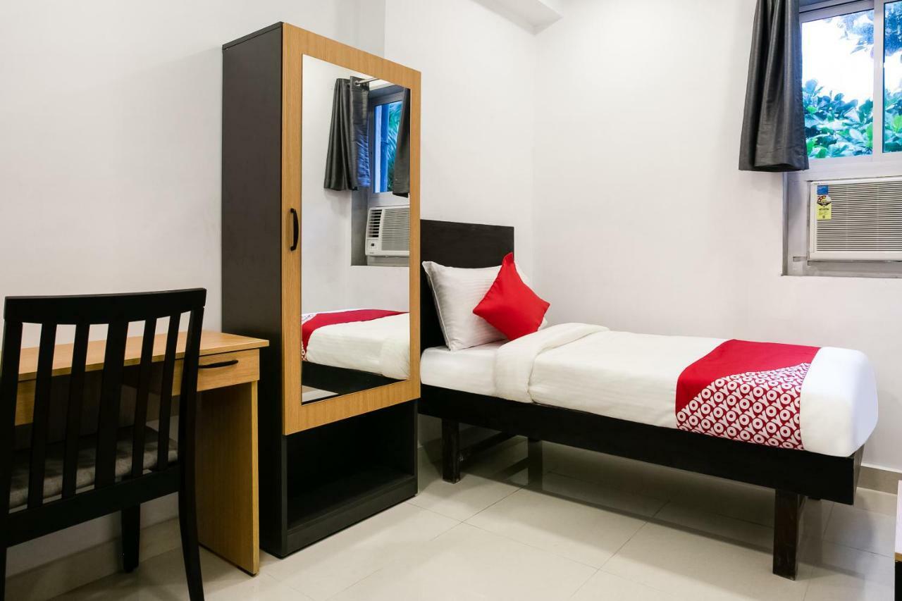 Oyo Flagship 38540 Hotel Shangrila Flagship Saver Мумбай Екстериор снимка