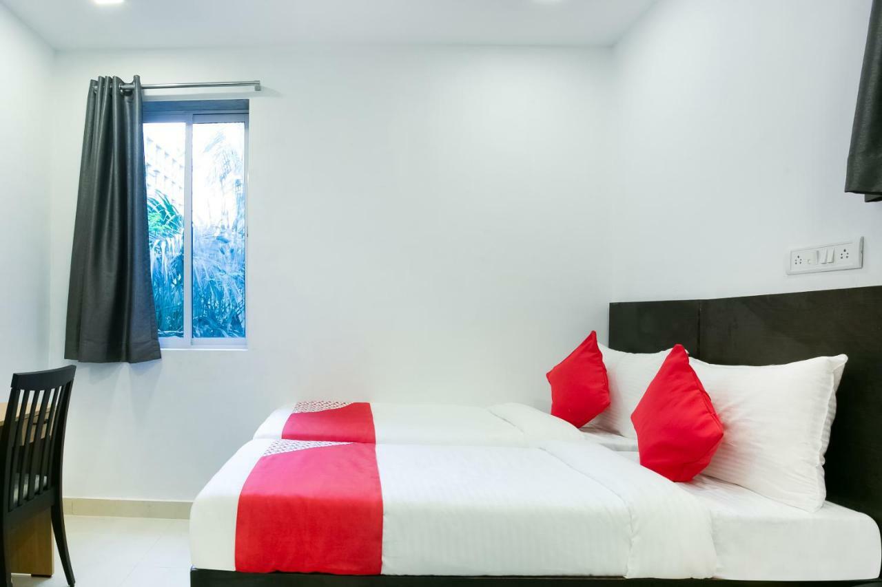Oyo Flagship 38540 Hotel Shangrila Flagship Saver Мумбай Екстериор снимка