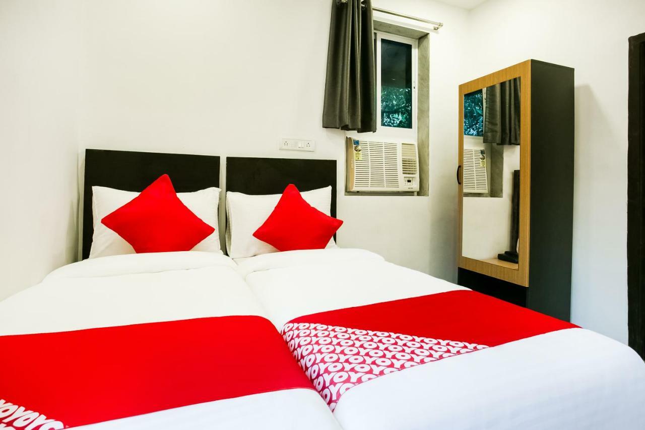 Oyo Flagship 38540 Hotel Shangrila Flagship Saver Мумбай Екстериор снимка